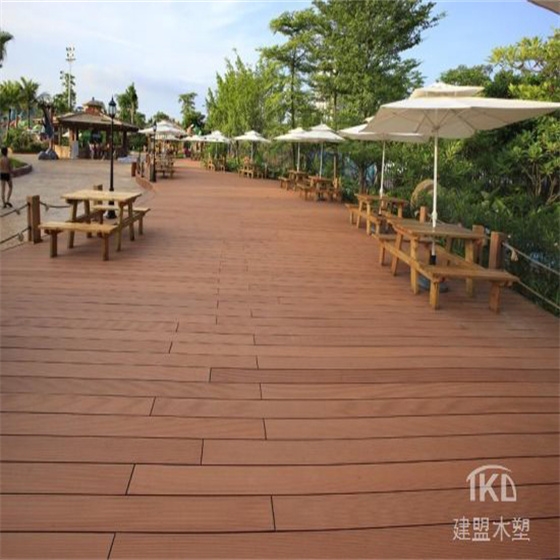 木塑平台地板制作
